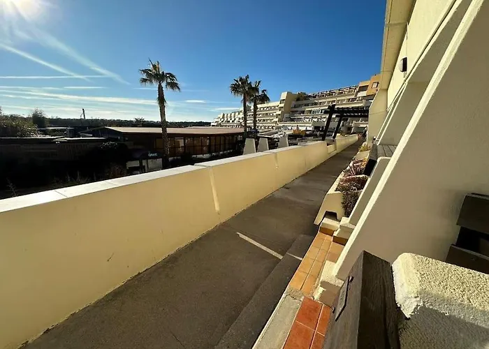 Le Noir & Blanc Port Nature 4 Village Naturiste Cap D'agde Agde