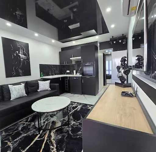 Le Noir & Blanc Port Nature 4 Village Naturiste Cap D'agde * Agde