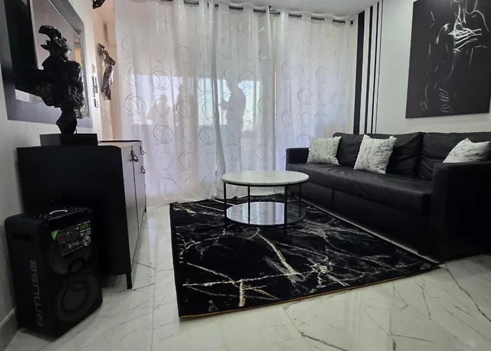 Appartement Le Noir & Blanc Port Nature 4 Village Naturiste Cap D'agde Agde