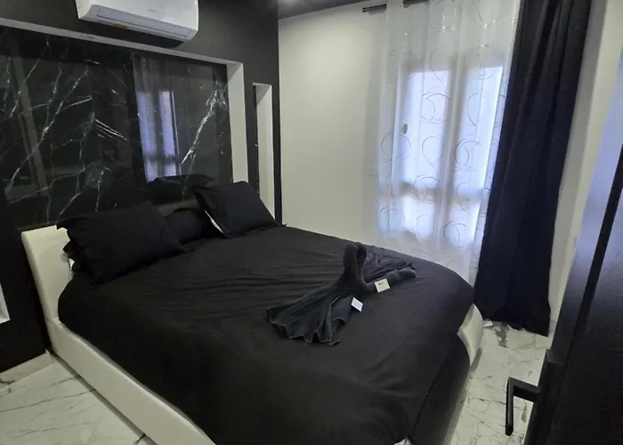 Appartement Le Noir & Blanc Port Nature 4 Village Naturiste Cap D'agde *